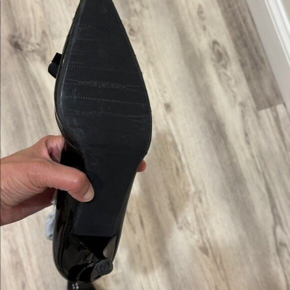 Stuart Weitzman black patent leather  9.5 point toe shoes - Picture 10 of 13